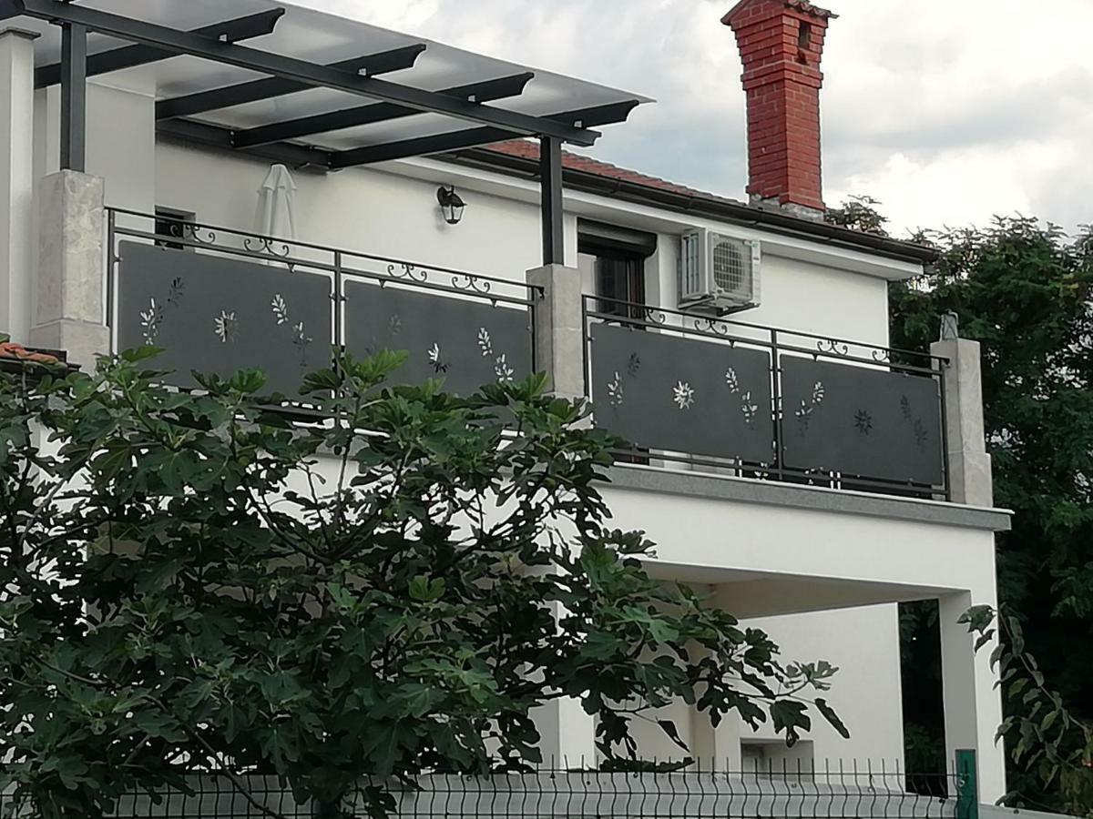 Apartmani Roberta Jurdani 外观 照片