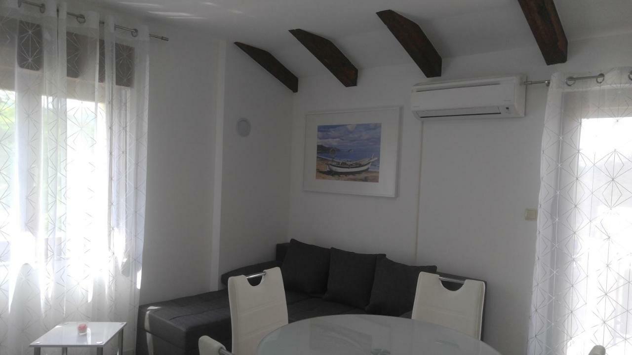 Apartmani Roberta Jurdani 外观 照片