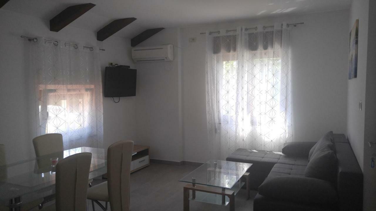 Apartmani Roberta Jurdani 外观 照片